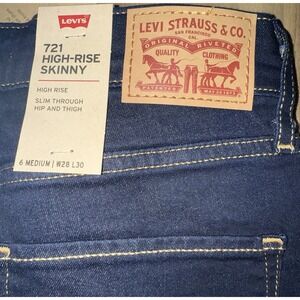 New Levi Strauss 721 High Rise Skinny 28X30 Size 6 Denim Blue Jeans